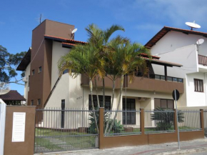 Bombinhas Brasil Residence II Guest House no Centro